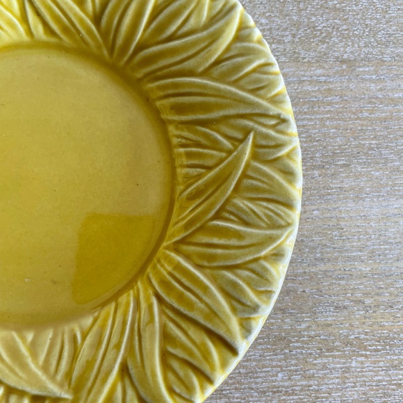 ***SOLD***Japanese Majolica Yellow Pitcher and Saucer - Picture 10 of 12